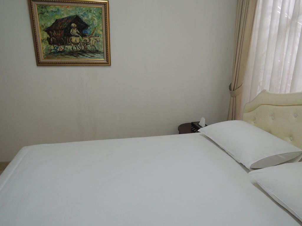 Rumah Polonia Guest House Giacarta Camera foto