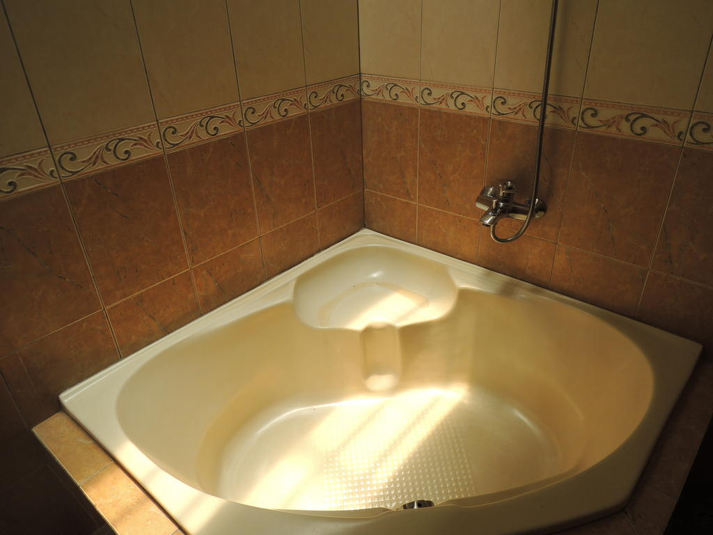 Rumah Polonia Guest House Giacarta Esterno foto