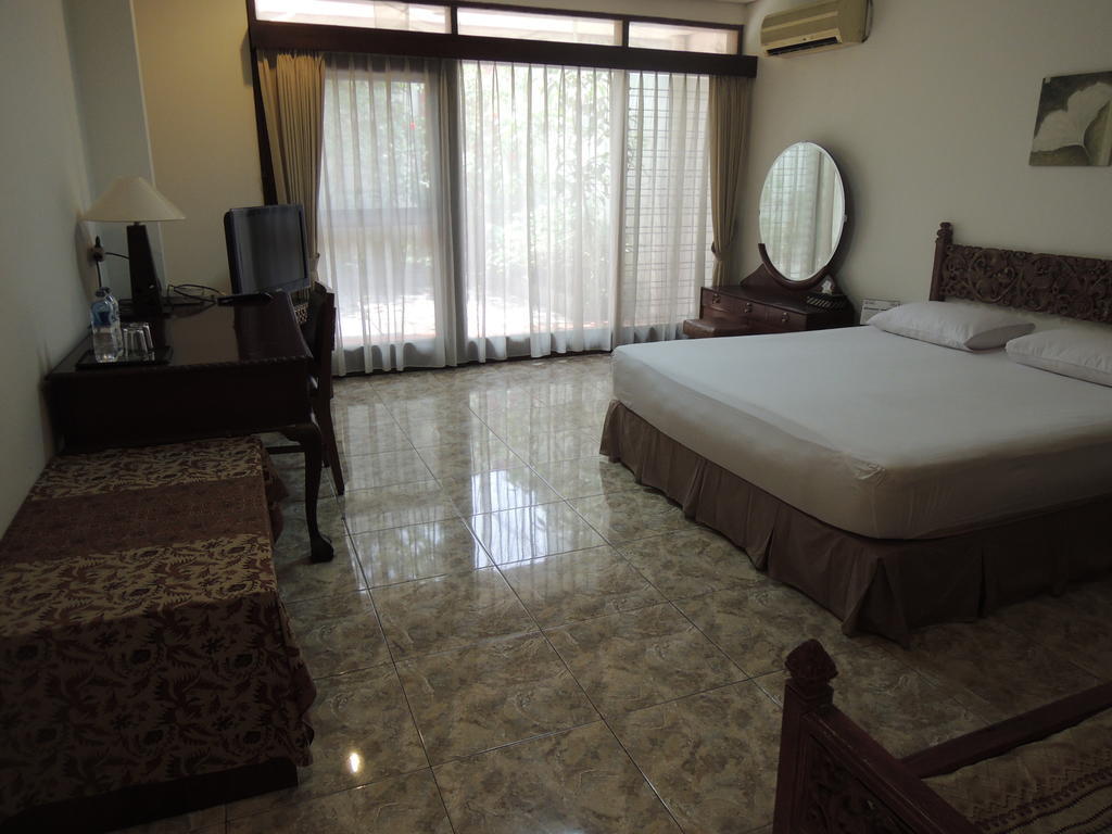 Rumah Polonia Guest House Giacarta Camera foto