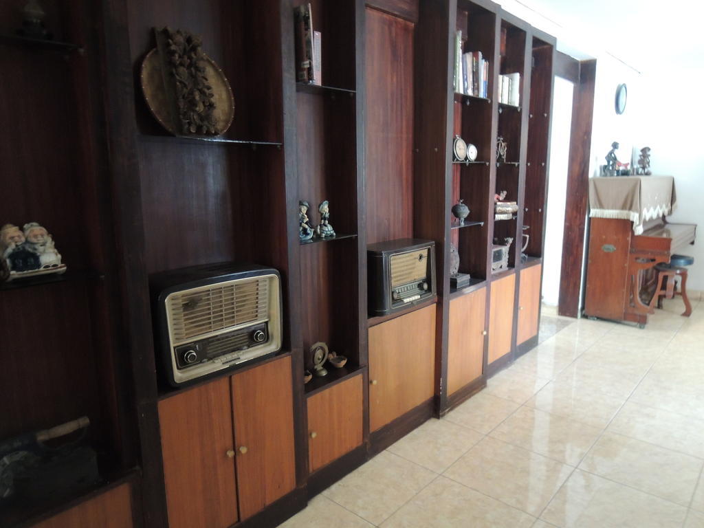 Rumah Polonia Guest House Giacarta Esterno foto