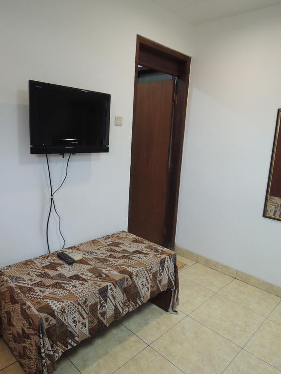 Rumah Polonia Guest House Giacarta Camera foto